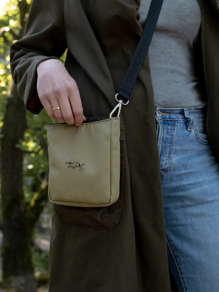 Snaxx Futterbeutel Oliv – Bild 2